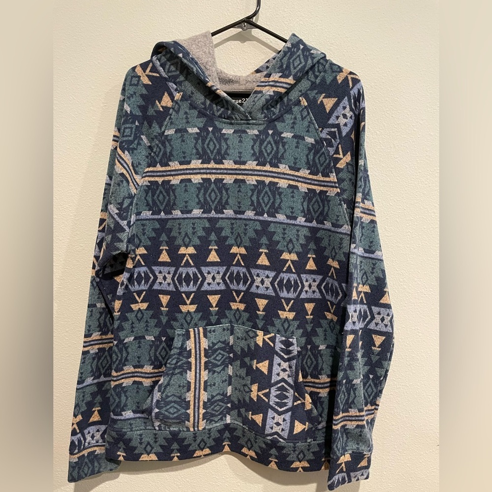 Rue 21 Aztec print hoodie with kangaroo pouch. Size L